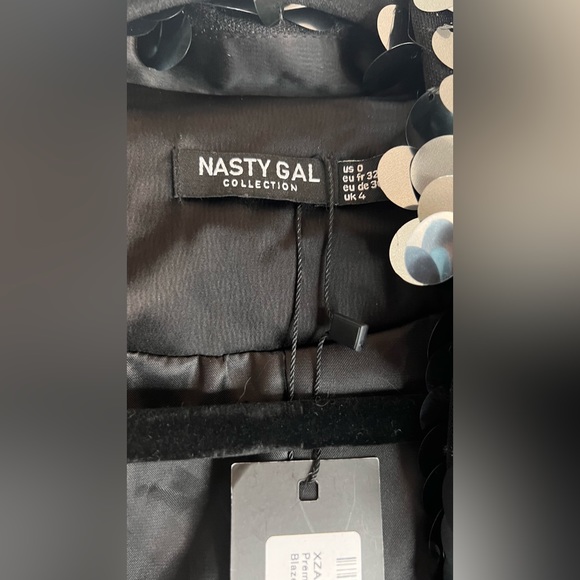 NEW WITH TAGS NASTY GAL SEQUINS OPEN BACK BLAZER DRESS SIZE 0 sold out - Picture 9 of 16